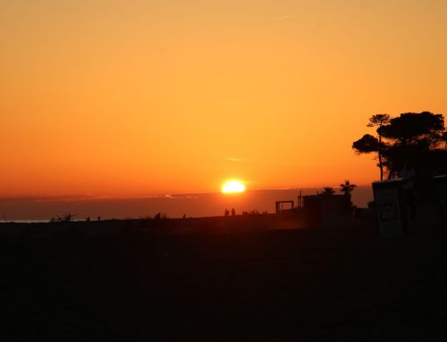 Aperitivo a Cecina Mare: Spot 1 alle Gorette un tramonto spettacolare.